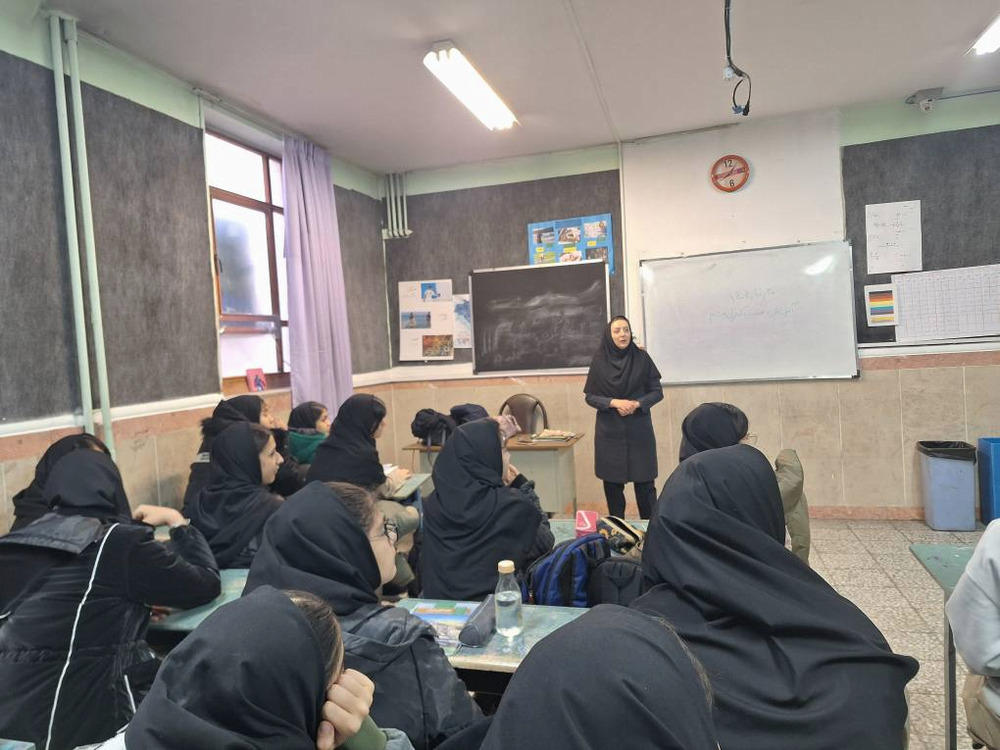 برگزاری کارگاه آموزشی خود مراقبتی در مرکز خدمات جامع سلامت دارالشفاء امام رضا (ع)